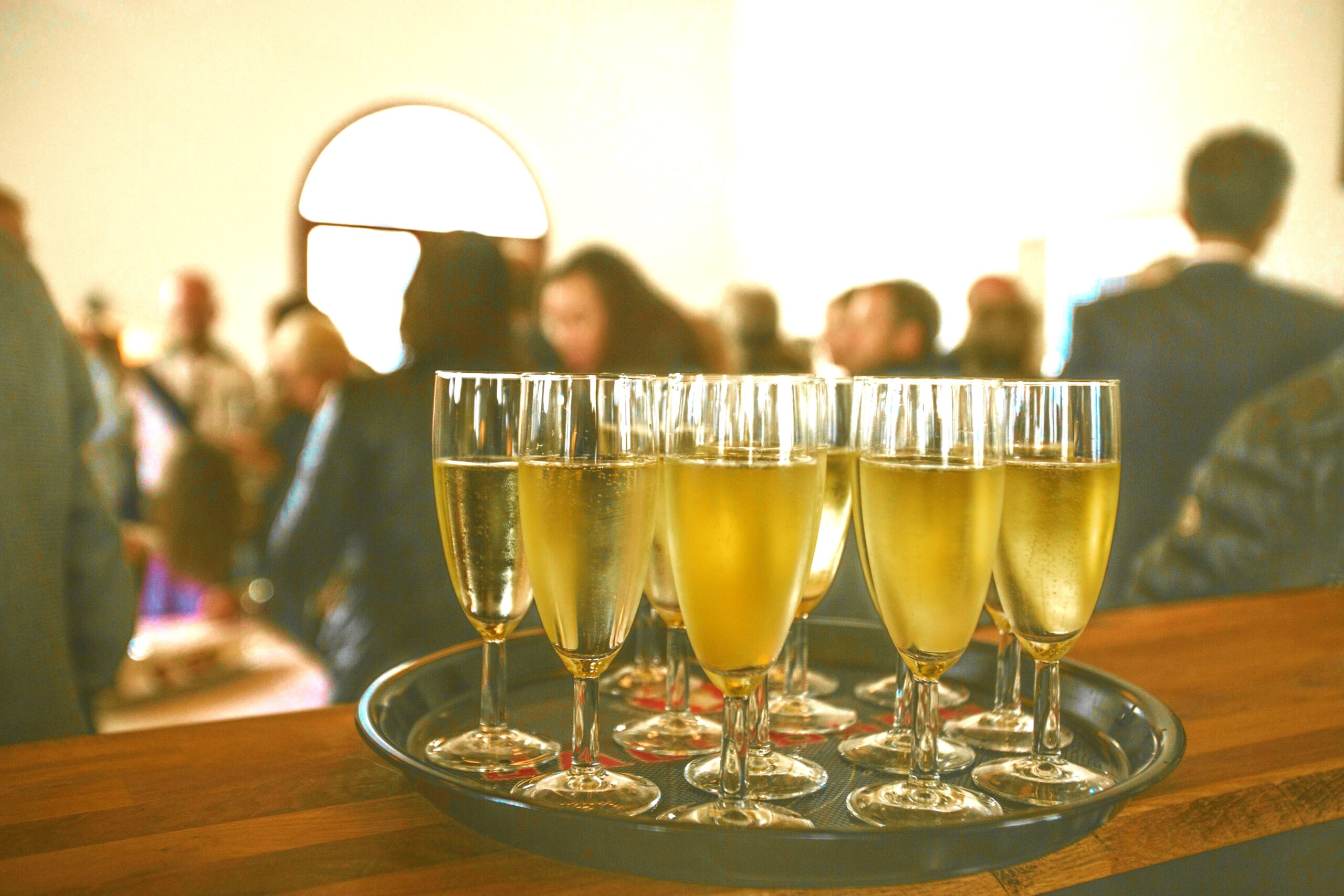 aloga Event in Urbach: Teilnehmer beim Networking und Erfahrungsaustausch zur Stärkung der Kundenbindung